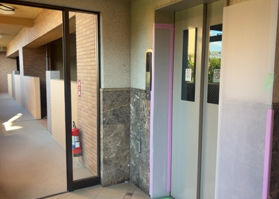 【その他共用部分】 | レクセルマンション京王堀之内 | 共用部分は、一棟の建物に住む区分所有者全員が共同で所有するとし、共用部分の管理、補修などは、区分所有者で形成される管理組合が行います。個人の判断で勝手に変更することはできませんので覚えておきましょう。