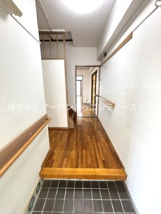 こぶし町ハウスの玄関