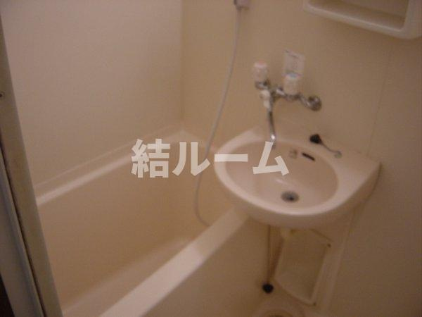 新宿区下落合２丁目の賃貸マンションの浴室