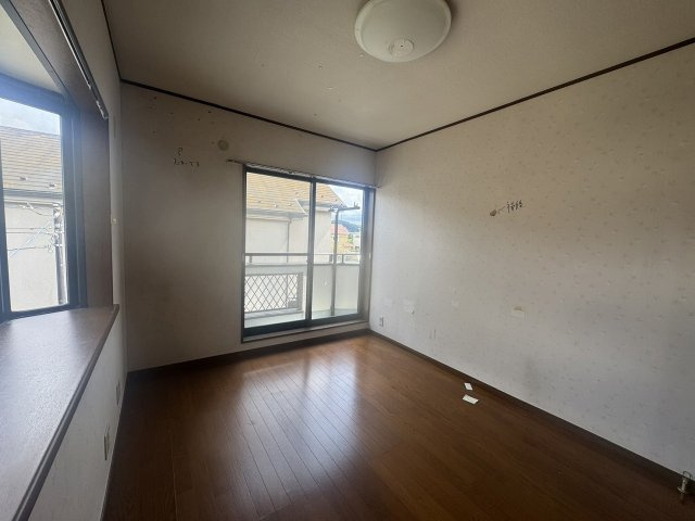 日野市川辺堀之内１８０－３の洋室