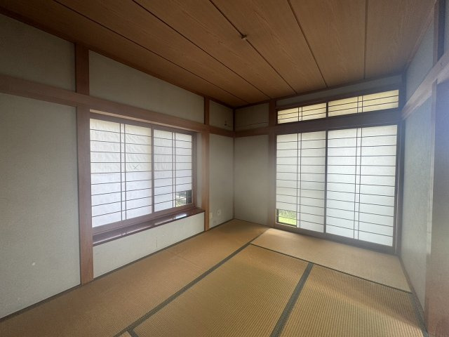 日野市川辺堀之内１８０－３の和室