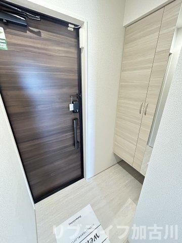 レジデンス尾上町の玄関
