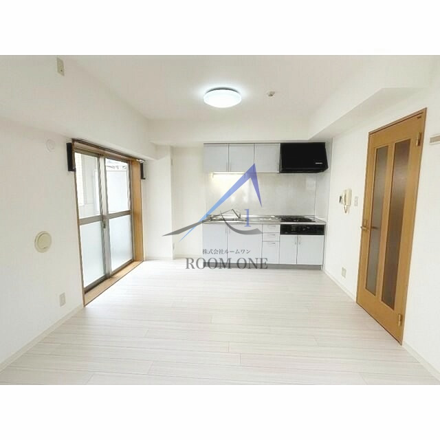 ルミエール岸町の居間・リビング|洋室のお部屋です。