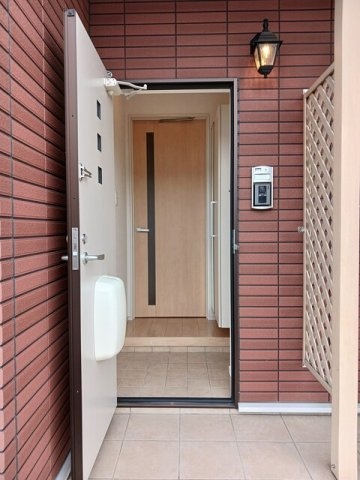 スカイパレスＡの玄関