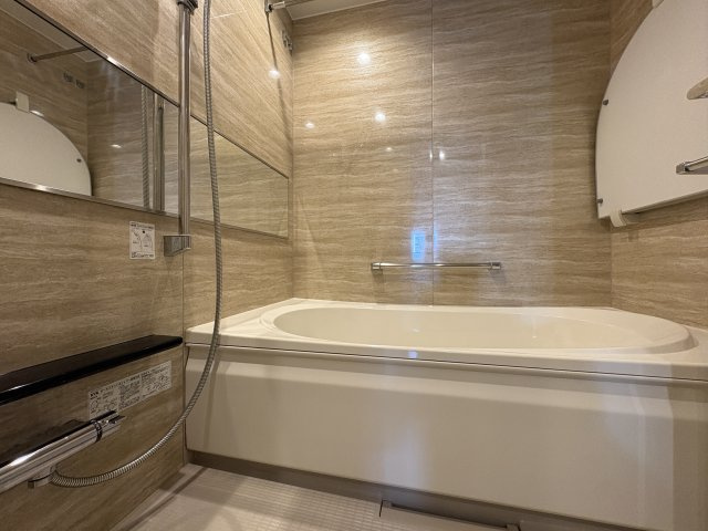 グランドメゾン新梅田タワー THE CLUB RESIDENCEの浴室