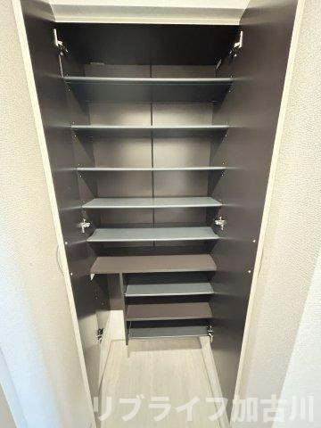 レジデンス尾上町の収納