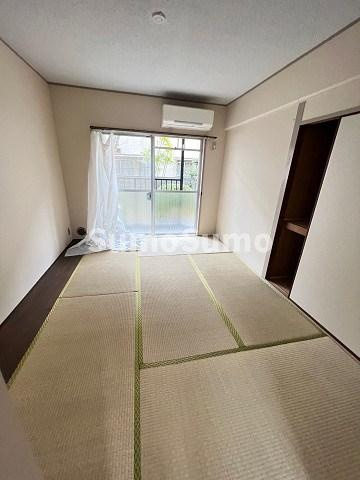青葉ハイツの和室