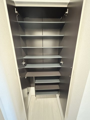 レジデンス尾上町の収納