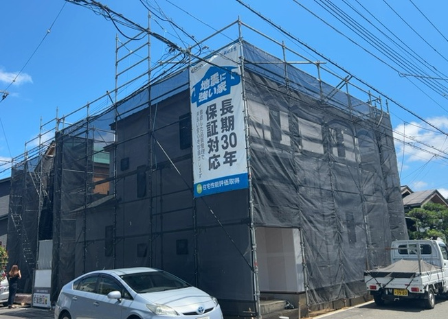 【内装】 | 内装はとにかくおしゃれなものがいい！と選ぶ前に、まず住んだ後のことを想像してみましょう。住んでみたらコンセントの位置が悪くて使いにくいなど出てきます。事前にどの家電をどこに置くか想定しておきましょう。