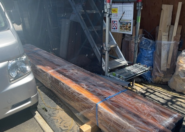 【駐車場】 | 駐車場と明記されていても、最小スペースでつくられた駐車場だと大型車は駐車できなかったり、出入りしにくくなったりする可能性があります。お車のサイズと購入したい物件の駐車場のサイズを現地で確認しましょう。