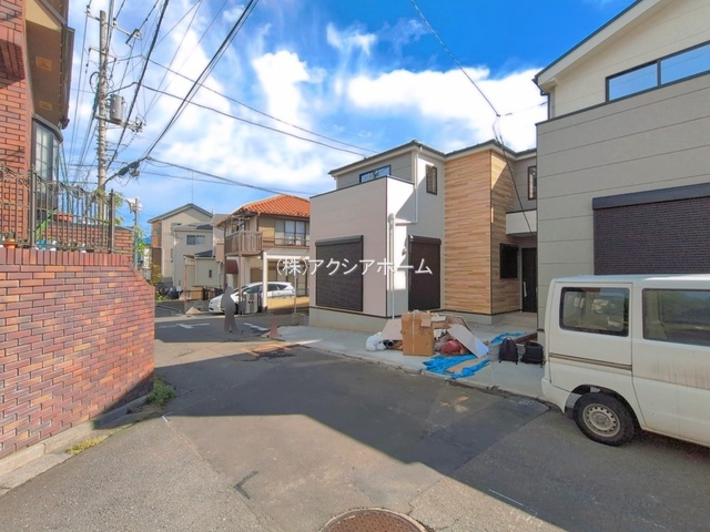 所沢市小手指南3丁目・全3棟　新築一戸建　1号棟の前面道路含む現地写真|2026年8月28日撮影
