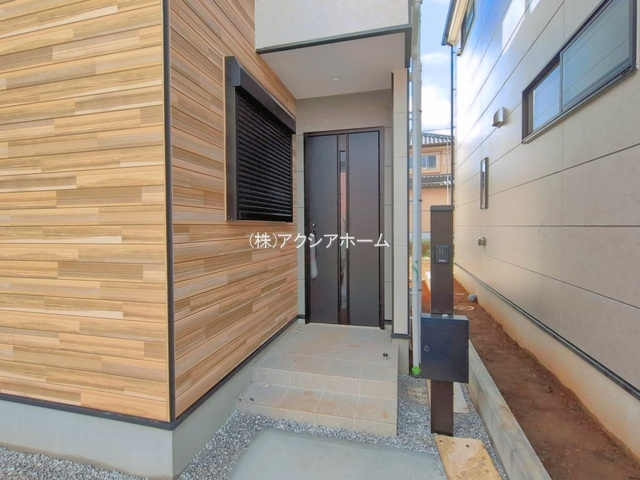 所沢市小手指南3丁目・全3棟　新築一戸建　1号棟の玄関|2026年8月28日撮影