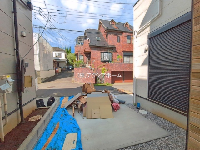 所沢市小手指南3丁目・全3棟　新築一戸建　1号棟の駐車場|2026年8月28日撮影