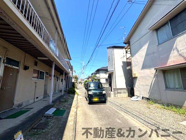中村4丁目の中古戸建の前面道路含む現地写真|前面道路含む現地写真です