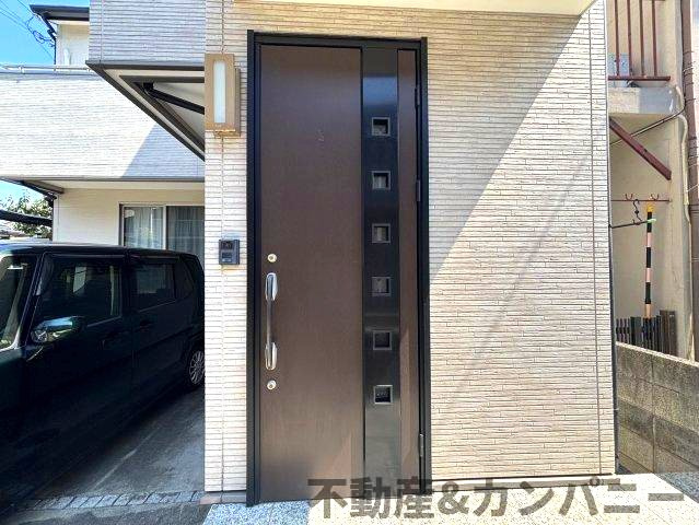 中村4丁目の中古戸建の玄関|玄関です