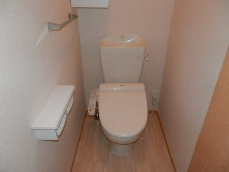 サウスコートのトイレ|他のお部屋の参考写真となります。