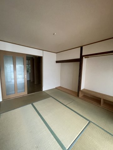 兵庫区熊野町5丁目貸家の寝室