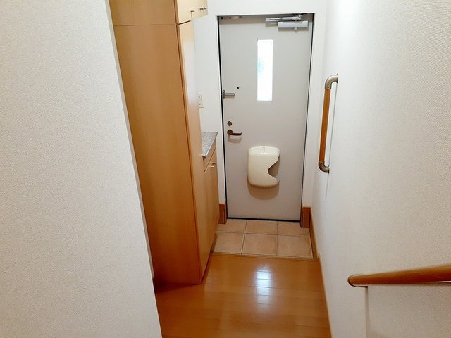 ベルメゾンの玄関|収納もある玄関です