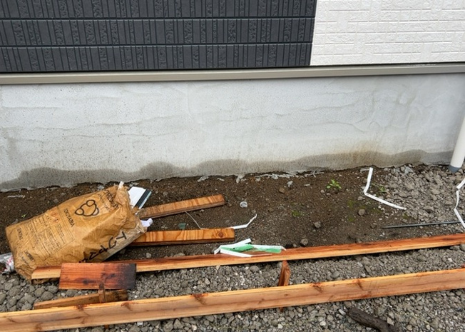【設備】 | 敷地内には、散水栓や立水栓があります。水道水を直接利用できるため、水を運ぶ手間を省くことが出来ます。大量の水を必要とする洗車作業や清掃などに役立ちます。その他設備とあわせて、現地でご確認ください。
