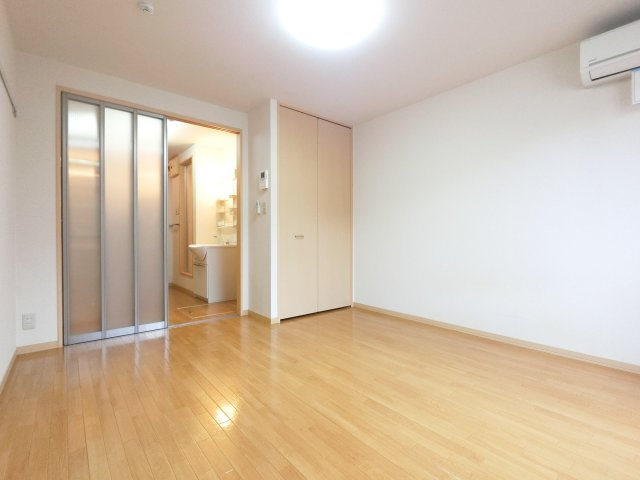 【寝室】