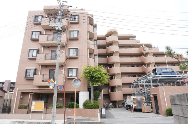 藤和シティコープ草加新田の外観