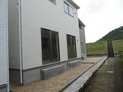 安佐北区深川１丁目の庭