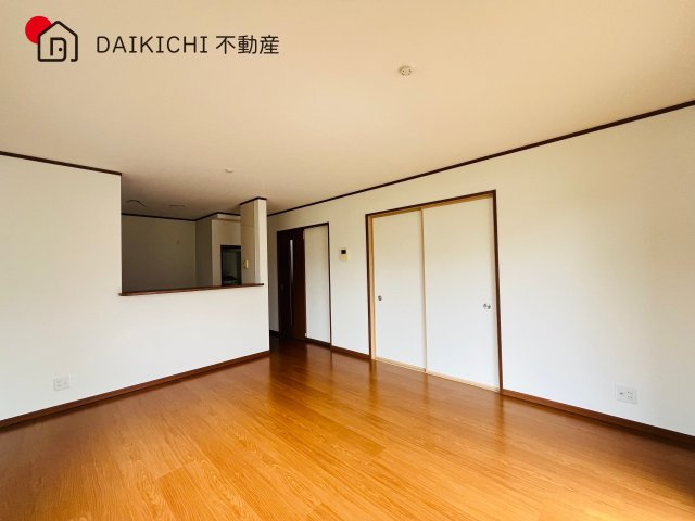 【居間・リビング】 | 川越市萱沼　中古戸建