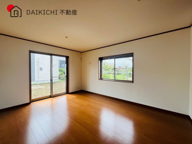 【居間・リビング】 | 川越市萱沼　中古戸建