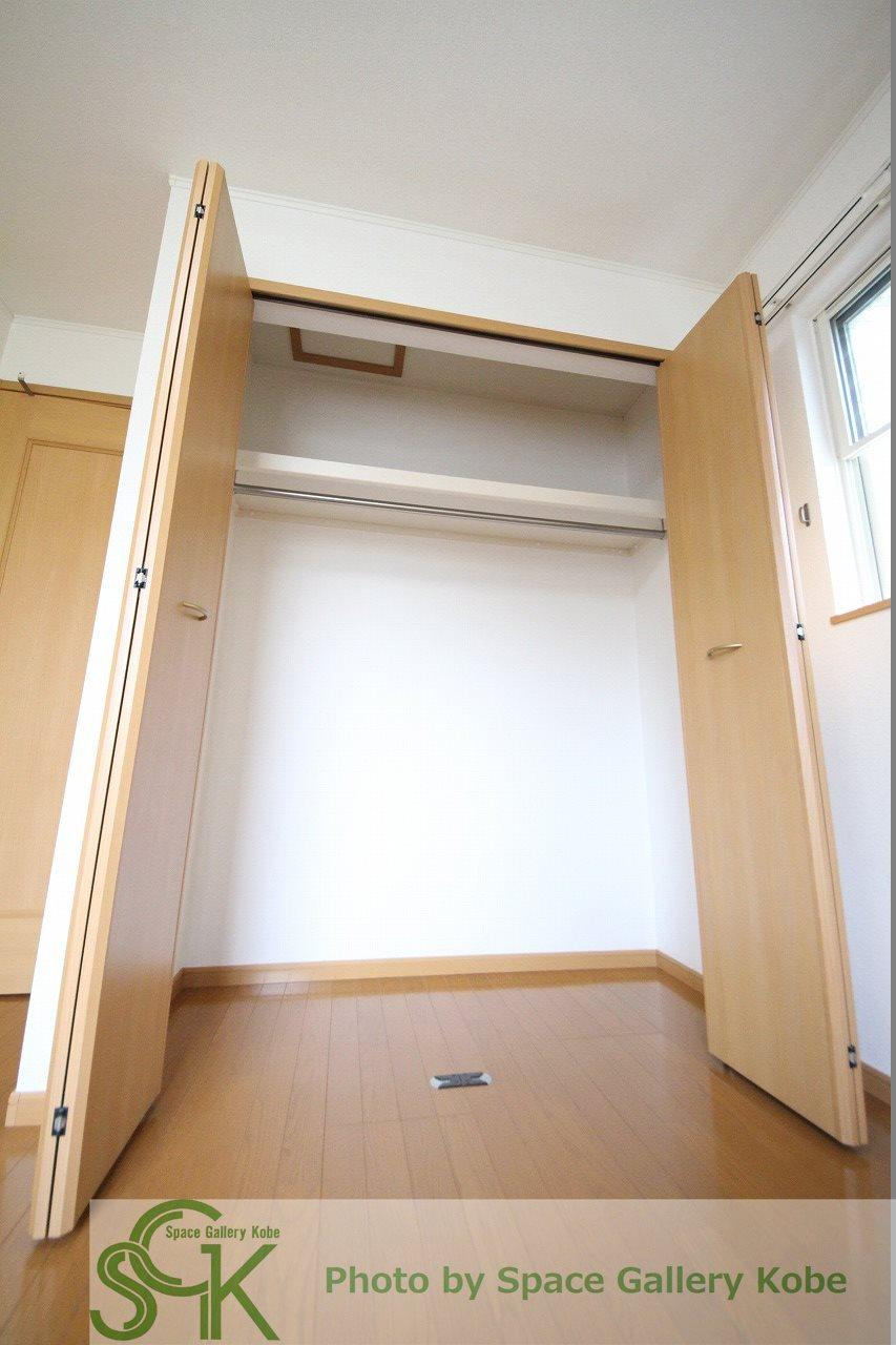 レインボーズヒルⅠの収納|※お部屋によって仕様・色味が異なる場合があります