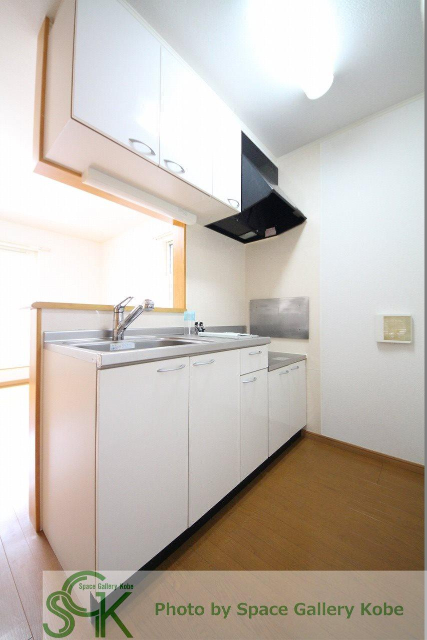 レインボーズヒルⅠのキッチン|※お部屋によって仕様・色味が異なる場合があります