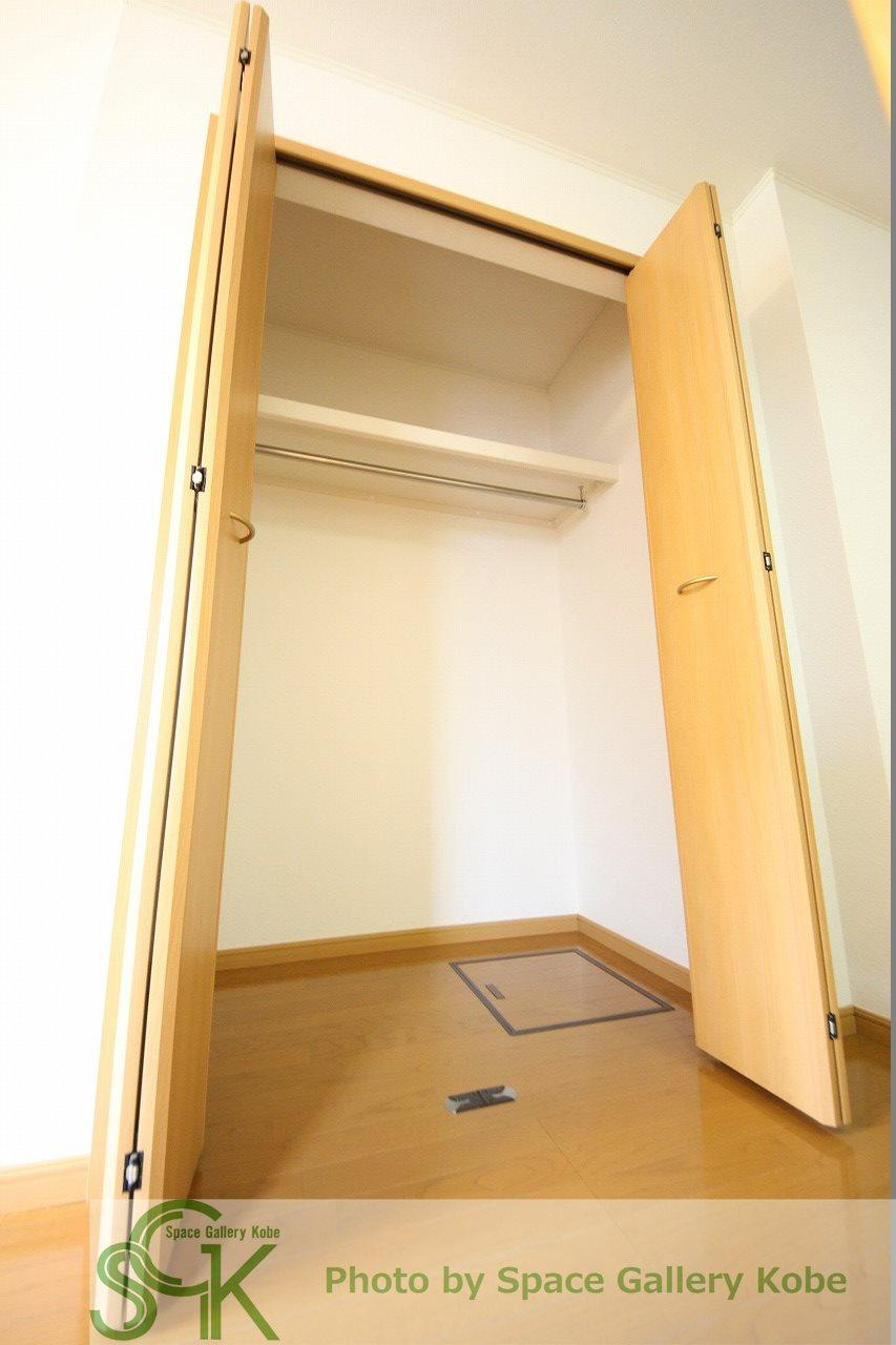 レインボーズヒルⅡの収納|※お部屋によって仕様・色味が異なる場合があります