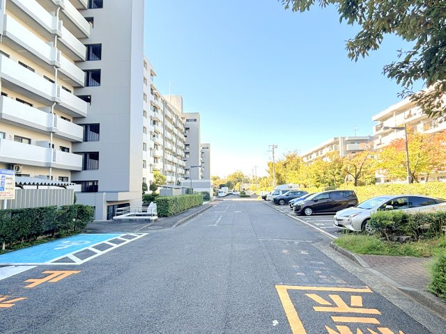 【駐車場】