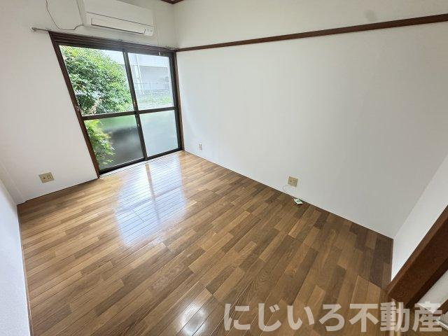 ハイツマーチⅠの居間・リビング
