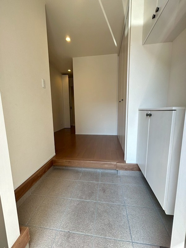 中丸子戸建て賃貸 D棟の玄関