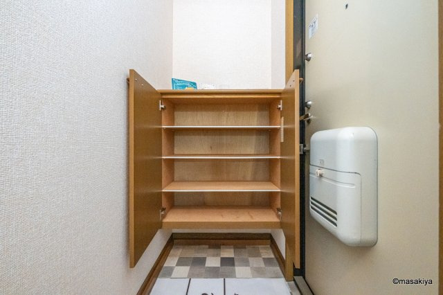 ハイカムール栗の実の玄関