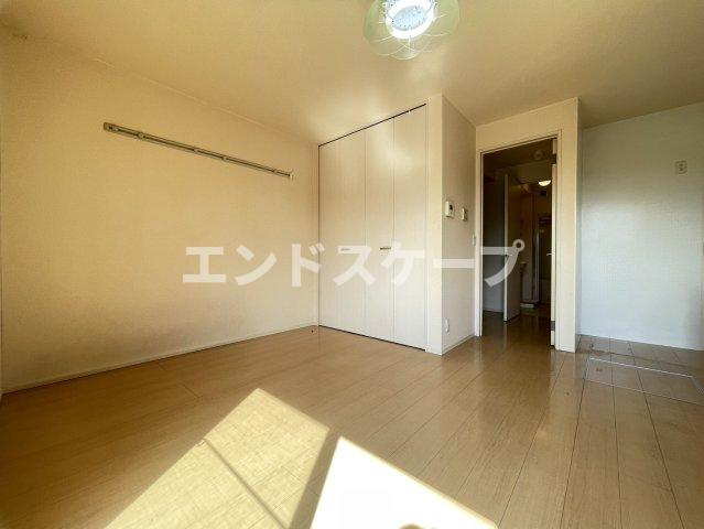 ロイヤルガーデン岡之郷　Ａの居間・リビング|高崎、前橋、伊勢崎エリアのお部屋探しはエンドスケープまで！お客様の理想お聞かせ下さい♪
