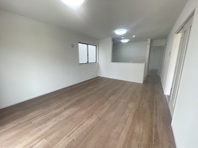 宜野湾市嘉数（全8棟）C号棟の居間・リビング|※同仕様写真です