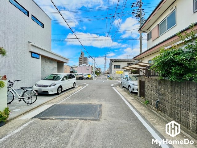 北区天道町　1期　の前面道路含む現地写真