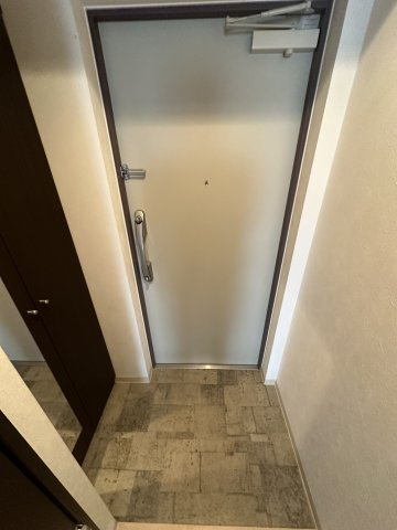 CASA RAFFINE DUEX(カーサラフィネドゥ)の玄関