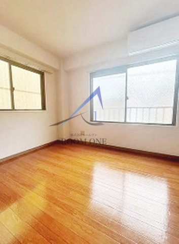 ファミール目白の居間・リビング|洋室のお部屋です。
