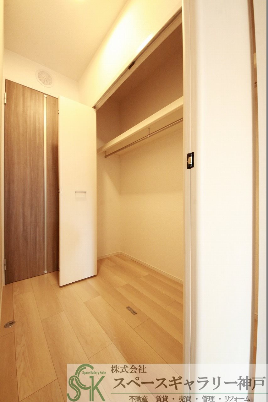 ルポ舞子弐番館の収納|※お部屋により仕様が異なる場合があります※