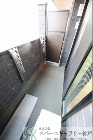 ルポ舞子弐番館のバルコニー|※お部屋により仕様が異なる場合があります※