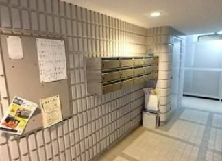 グランメール鈴木のエントランス