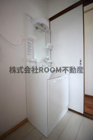 都原貸家の独立洗面台|使いやすい独立洗面台です