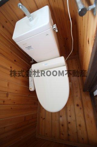 都原貸家のトイレ|清潔感のあるトイレです
