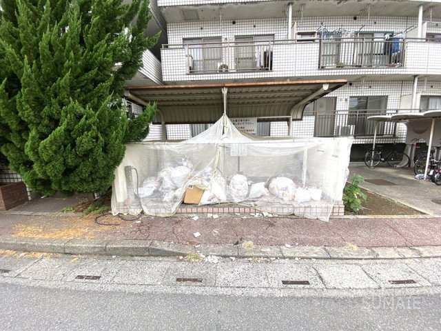 ホワイトパレス大宮のその他共用部分|敷地内ゴミ置き場