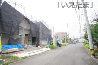 【前面道路含む現地写真】 | 【仲介手数料無料！！】日野市石田1丁目　新築戸建て（全4棟）No.3号棟　5680万円