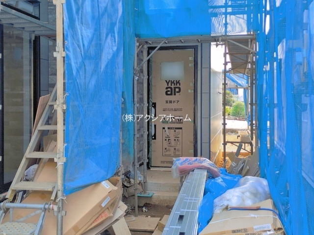 所沢市小手指南3丁目・全3棟　新築一戸建　2号棟の玄関|2026年7月16日撮影