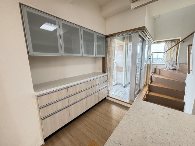 建て替え時にオプションで設置したカップボード
