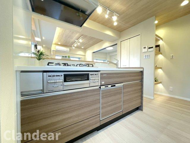 朝日言問マンションのキッチン|ドキドキの新生活も、安心してスタート。ぴったりの住まいを見つけませんか？クランディアが一緒に住まい選びをサポートします‼　まずは、お気軽にお問合せください　＃クランディア